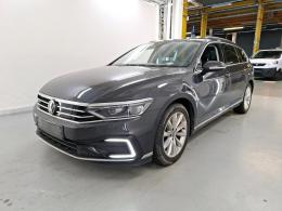 Volkswagen Passat GTE 1.4 PHEV Pano Aut. LED-Matrix Sport-Seats Navi CarPlay Klima PDC ...